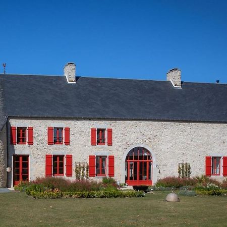 Au Manoir Des Loges Bed and Breakfast Quettreville-sur-Sienne Exteriör bild