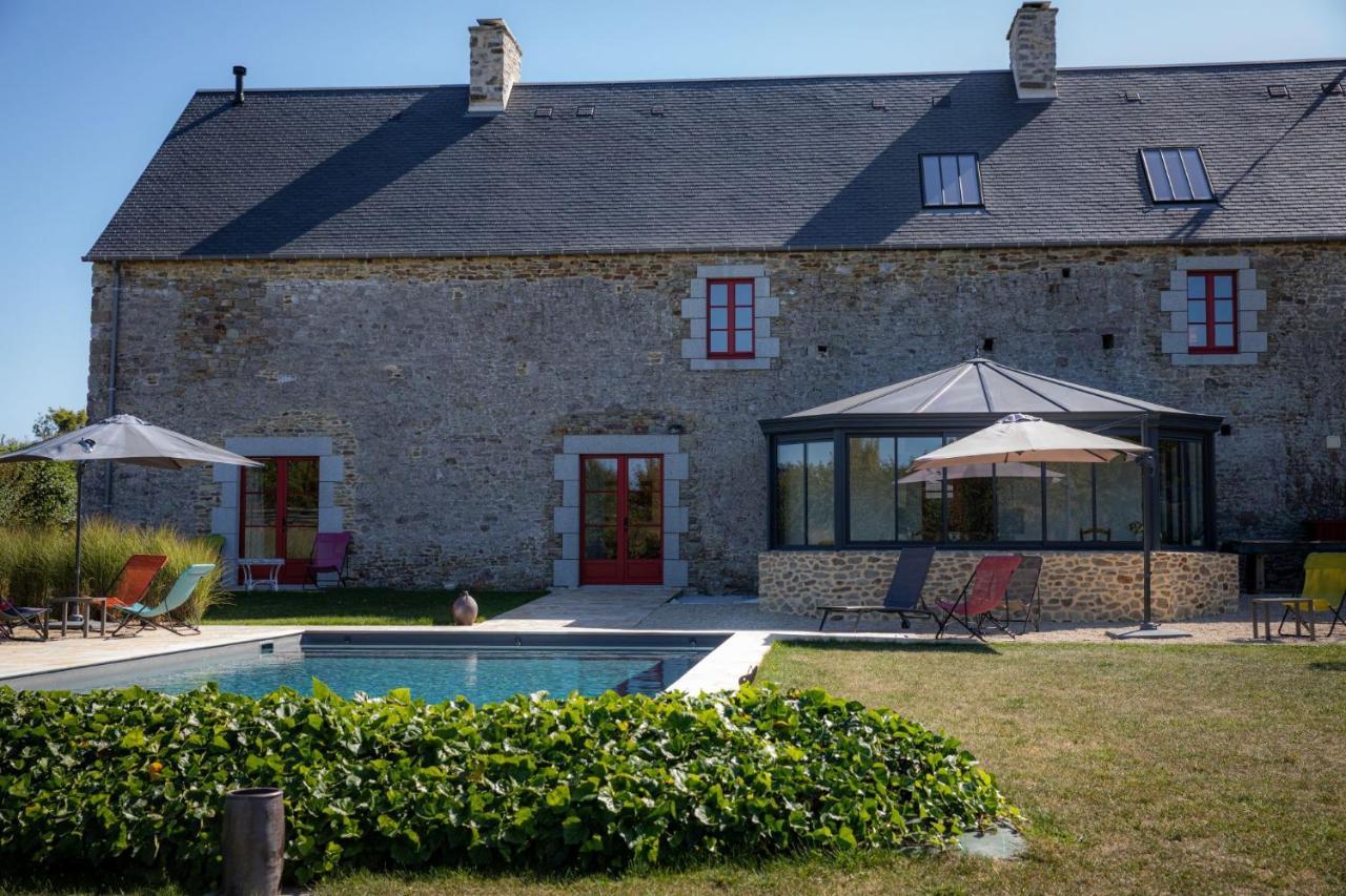 Au Manoir Des Loges Bed and Breakfast Quettreville-sur-Sienne Exteriör bild