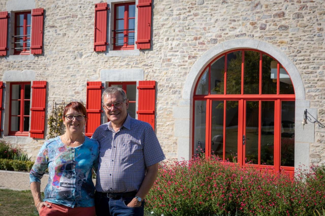 Au Manoir Des Loges Bed and Breakfast Quettreville-sur-Sienne Exteriör bild
