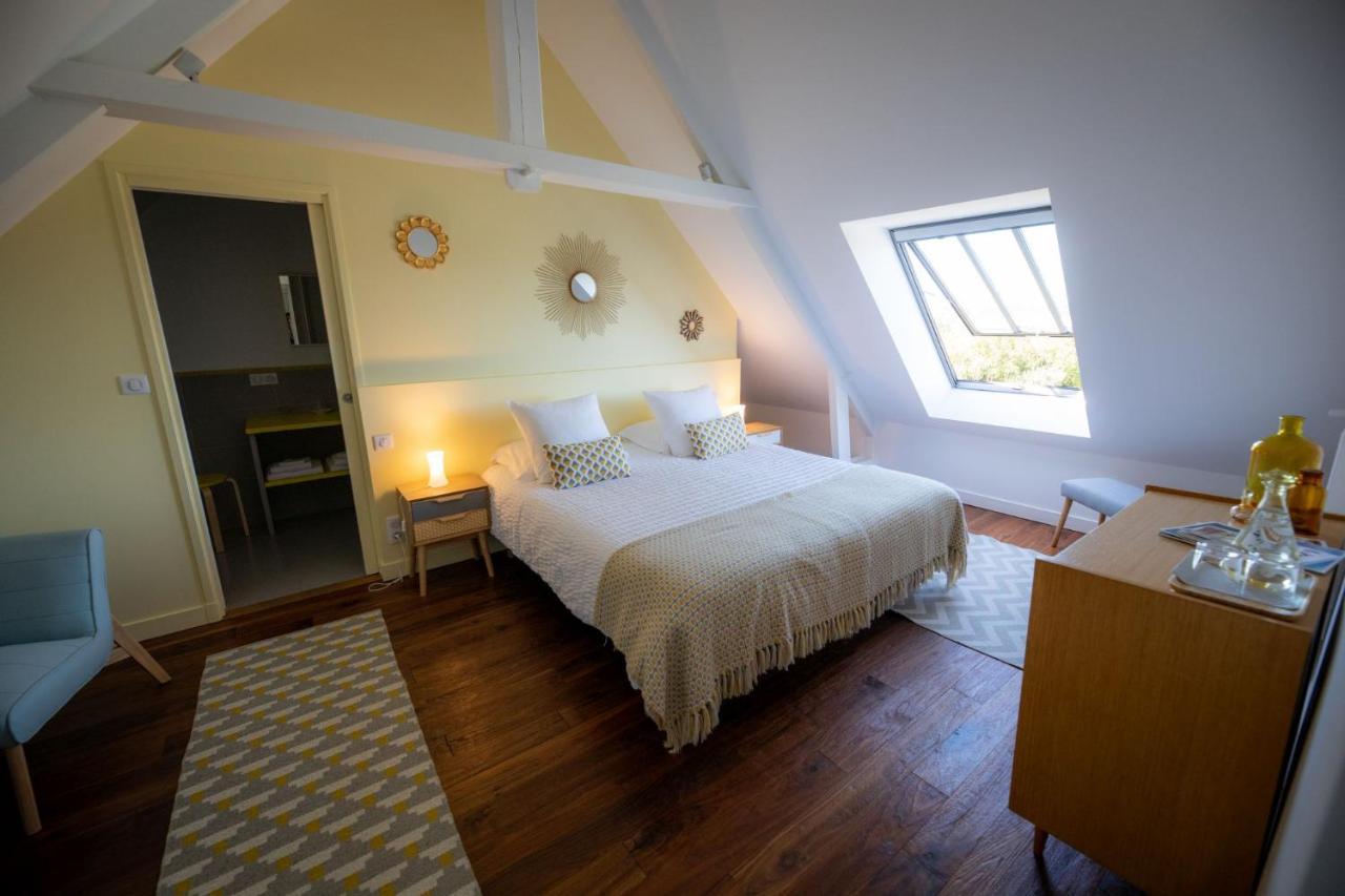 Au Manoir Des Loges Bed and Breakfast Quettreville-sur-Sienne Exteriör bild