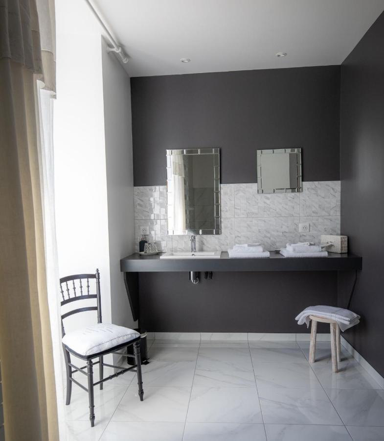 Au Manoir Des Loges Bed and Breakfast Quettreville-sur-Sienne Exteriör bild