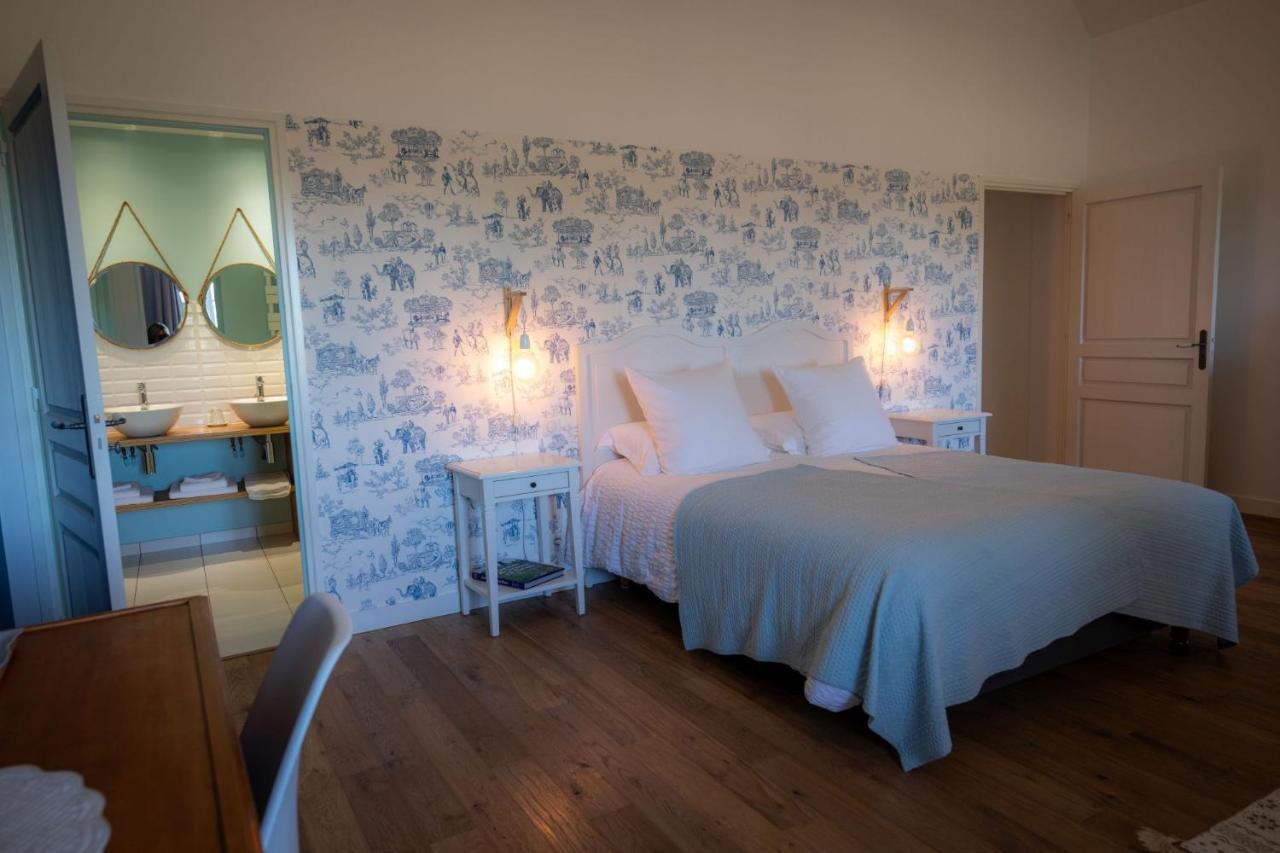 Au Manoir Des Loges Bed and Breakfast Quettreville-sur-Sienne Exteriör bild