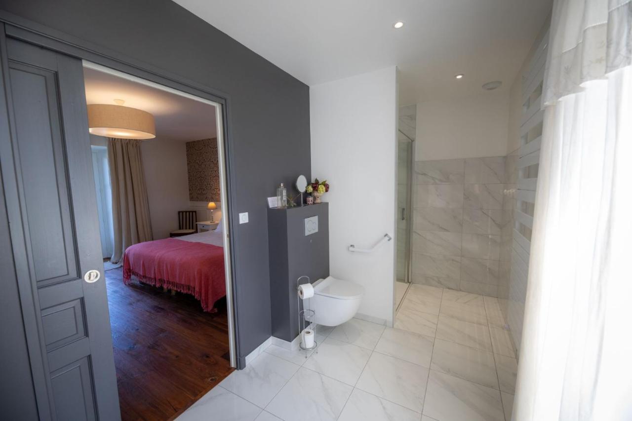 Au Manoir Des Loges Bed and Breakfast Quettreville-sur-Sienne Exteriör bild
